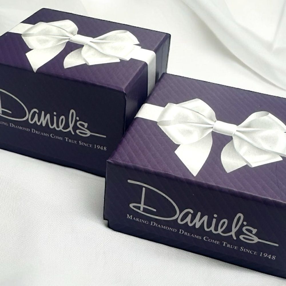 Daniel’s Jewelry l Signature Purple Box with White Bow l 2 Styles l Box only